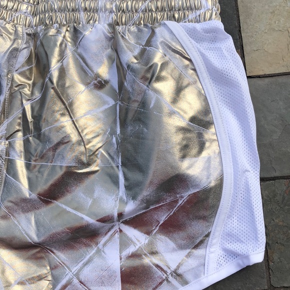 UA GOLD METALIC SHORT LARGE LOOSE/Lining - Picture 8 of 8